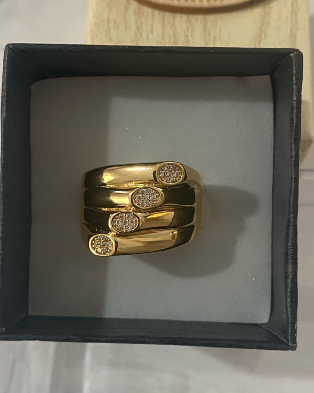 Bague moderne